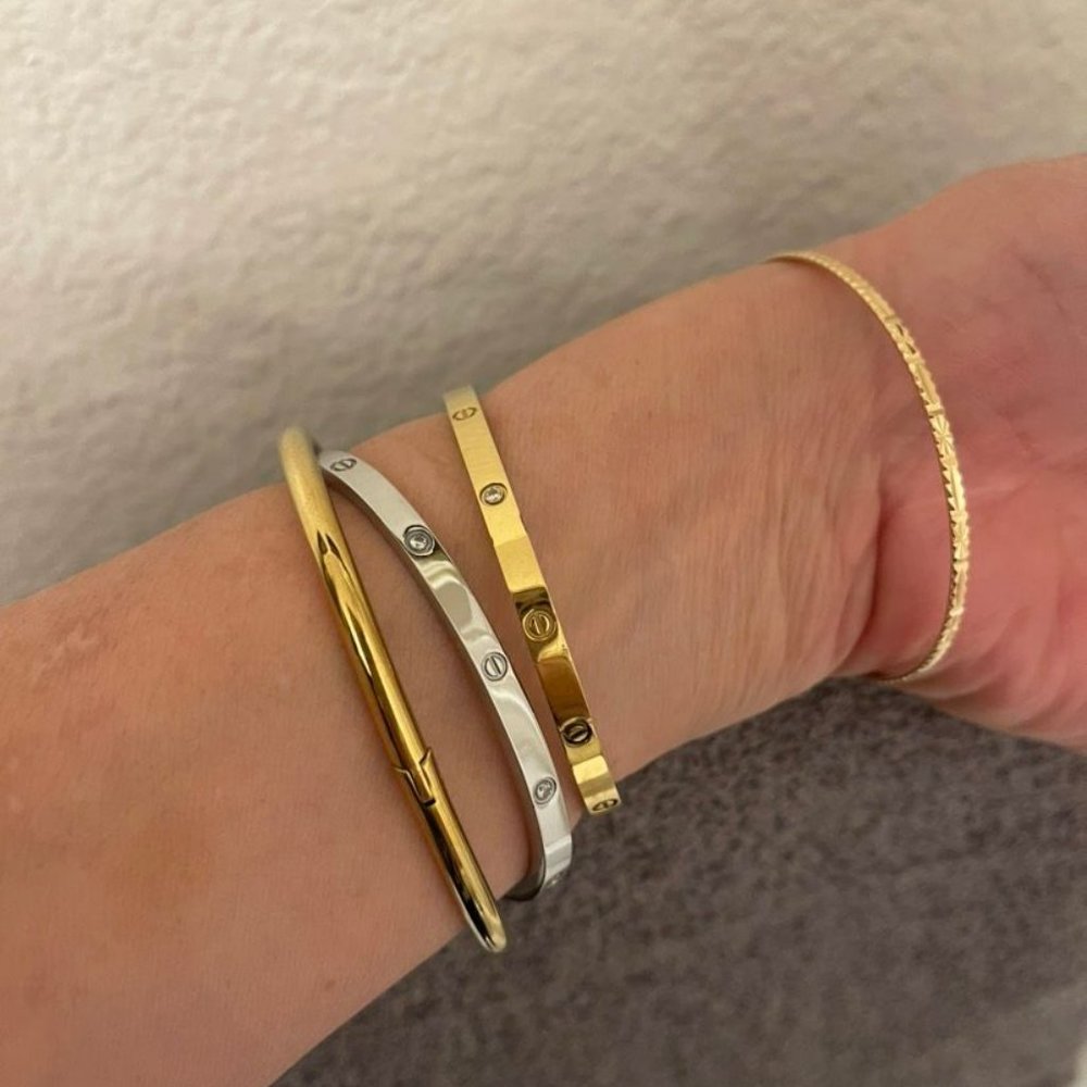 Stainless Steel Bangle - Picture 4 of 5